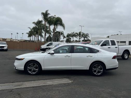 White 2024 Honda Accord EX