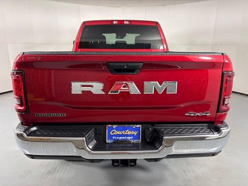 Molten Red Pearlcoat 2026 RAM 2500 Big Horn