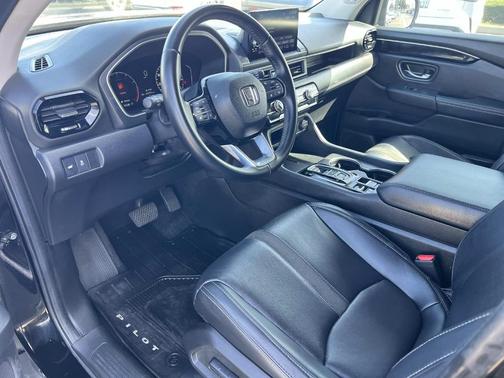 2023 Honda Pilot Touring