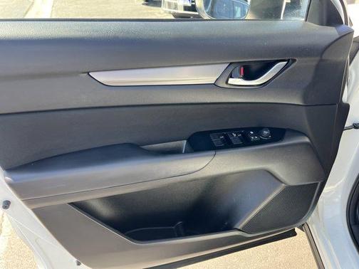 2017 Mazda CX-5 Sport
