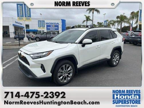 Blizzard Pearl 2022 Toyota RAV4 XLE Premium