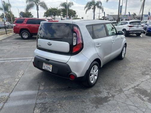 2016 Kia Soul Base