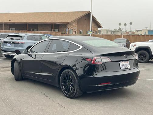 2019 Tesla Model 3 Standard Range Plus