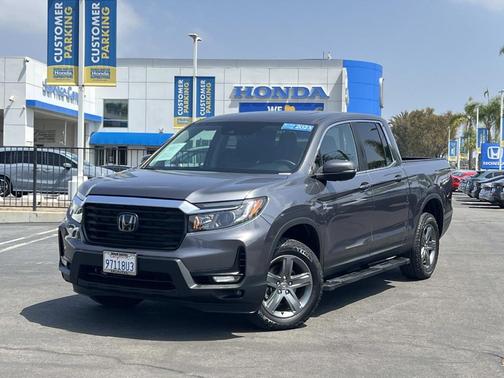Gray 2023 Honda Ridgeline RTL