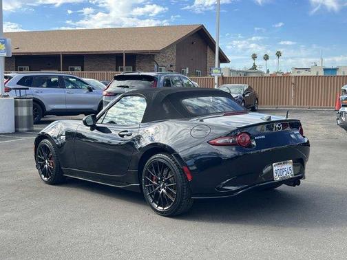 2016 Mazda MX-5 Miata Club