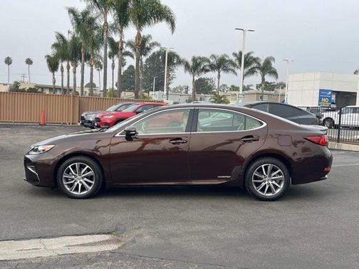 2016 Lexus ES 300h Base