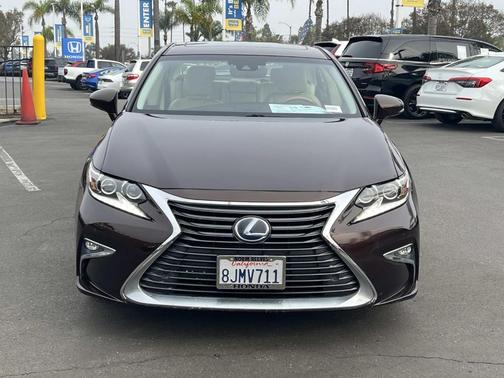2016 Lexus ES 300h Base
