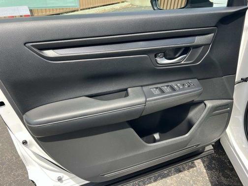 White 2023 Honda CR-V LX