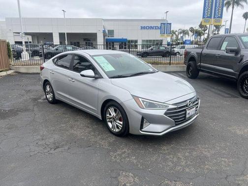 2020 Hyundai ELANTRA SEL