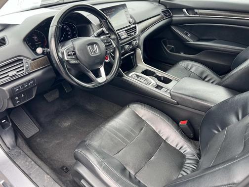 2018 Honda Accord Touring 2.0T