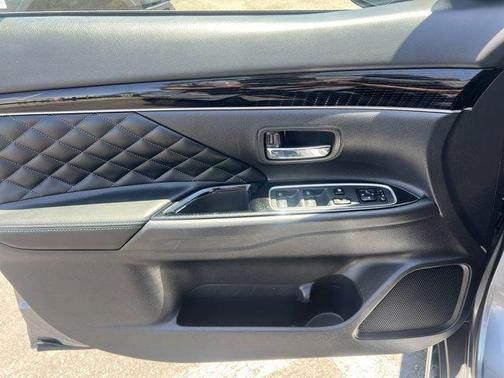 2020 Mitsubishi Outlander PHEV SEL