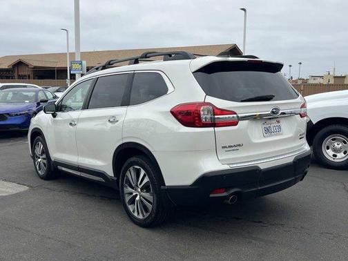 Crystal White Pearl 2020 Subaru Ascent Touring 7-Passenger