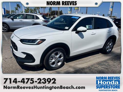 White 2024 Honda HR-V LX