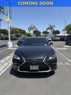 Caviar 2025 Lexus ES 300h Base