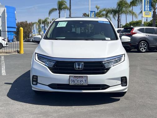 Platinum White Pearl 2024 Honda Odyssey Elite