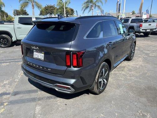 2022 Kia Sorento S
