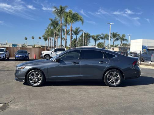 2025 Honda Accord Hybrid 