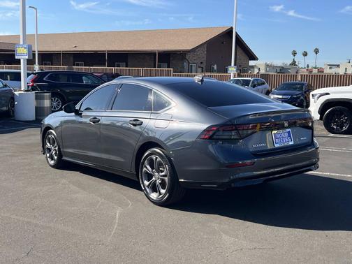 2025 Honda Accord Hybrid 