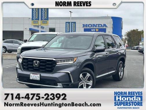Modern Steel Metallic 2023 Honda Pilot EX-L 8-Passenger