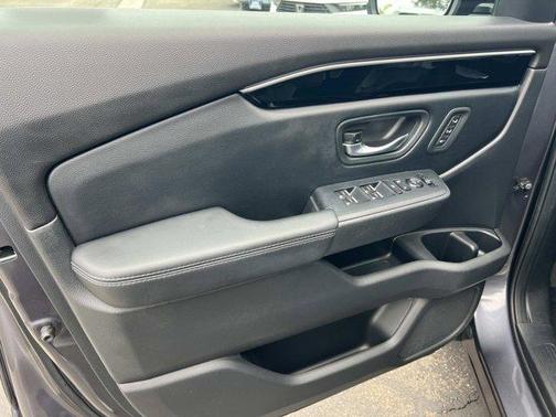 Modern Steel Metallic 2023 Honda Pilot EX-L 8-Passenger
