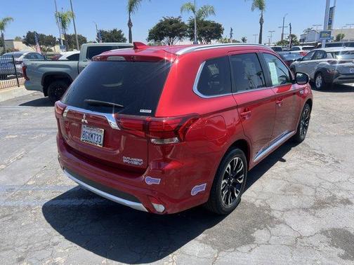 2018 Mitsubishi Outlander PHEV SEL
