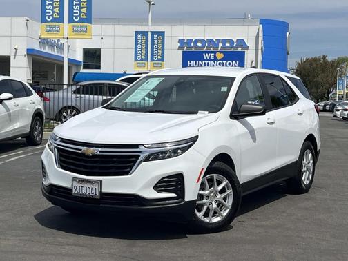 Summit White 2023 Chevrolet Equinox LS