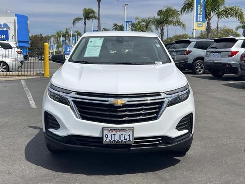Summit White 2023 Chevrolet Equinox LS