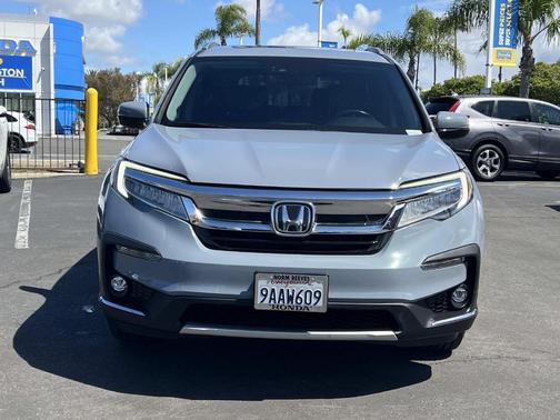 Gray 2022 Honda Pilot Elite