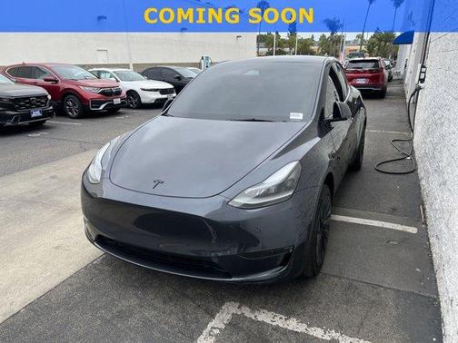 2024 Tesla Model Y Long Range