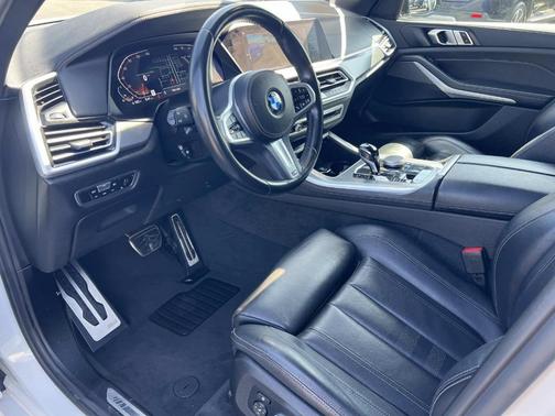 Alpine White 2022 BMW X5 xDrive40i