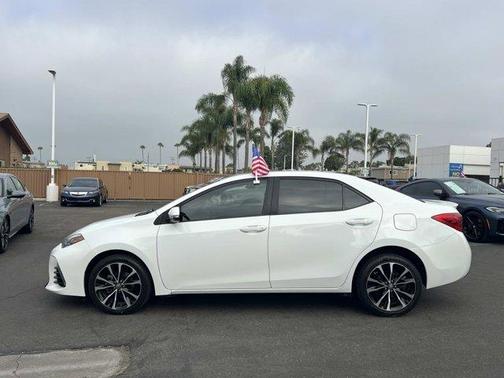 Super White 2018 Toyota Corolla LE