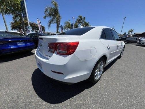 Summit White 2013 Chevrolet Malibu ECO