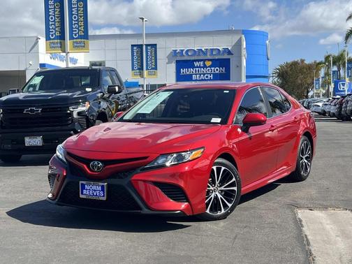 Red 2020 Toyota Camry SE