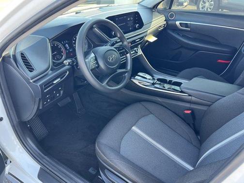 2020 Hyundai SONATA SE