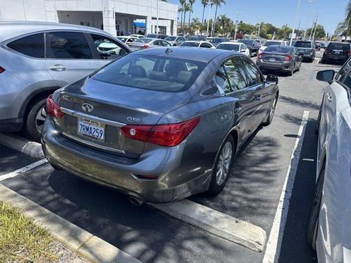 2015 INFINITI Q50 Premium