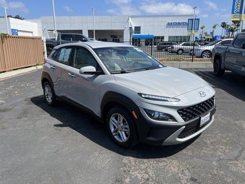 2022 Hyundai KONA SE