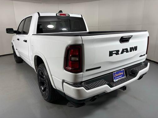 Bright White Clearcoat 2026 RAM 1500 Big Horn/Lone Star