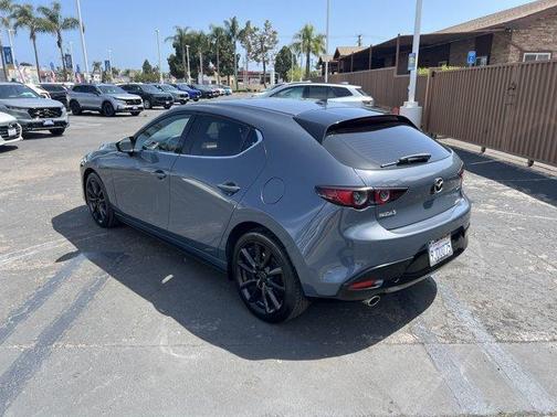 2020 Mazda Mazda3 FWD w/Premium Package