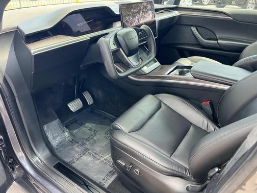 Gray 2022 Tesla Model X Base
