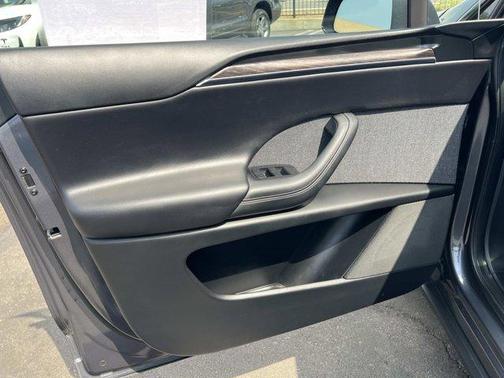 Gray 2022 Tesla Model X Base