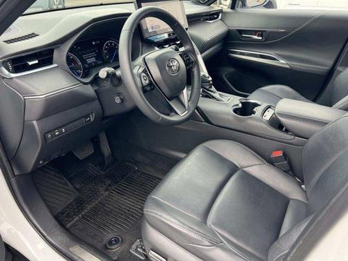 2024 Toyota Venza XLE