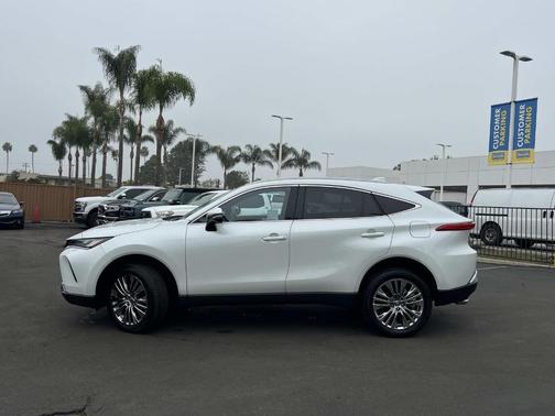 2024 Toyota Venza XLE