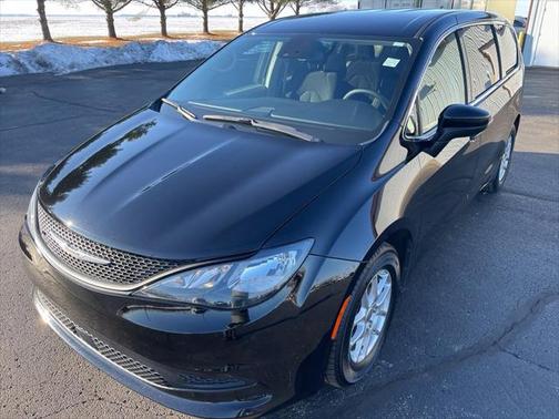 2024 Chrysler Voyager LX