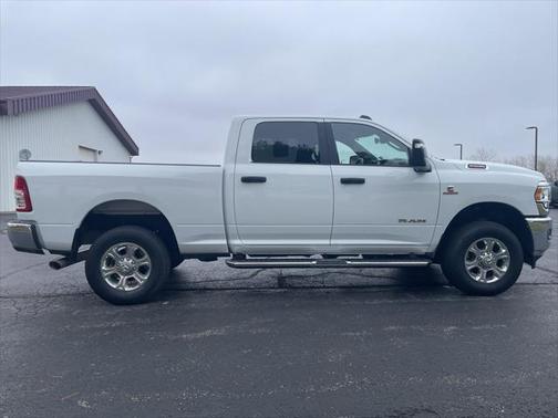 2024 RAM 2500 Big Horn Crew Cab 4x4 64' Box