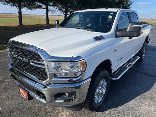 2024 RAM 2500 Big Horn Crew Cab 4x4 64' Box