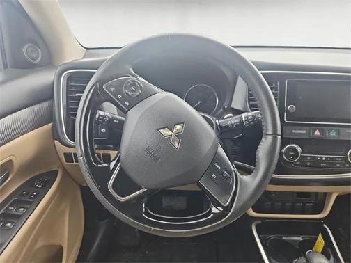 2018 Mitsubishi Outlander ES