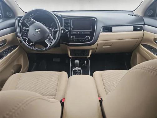 2018 Mitsubishi Outlander ES