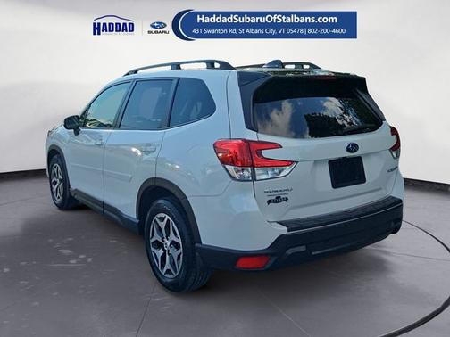 Crystal White Pearl 2024 Subaru Forester Premium
