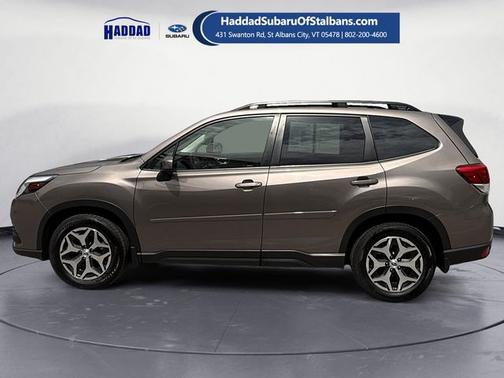 Brilliant Bronze Metallic 2024 Subaru Forester Premium