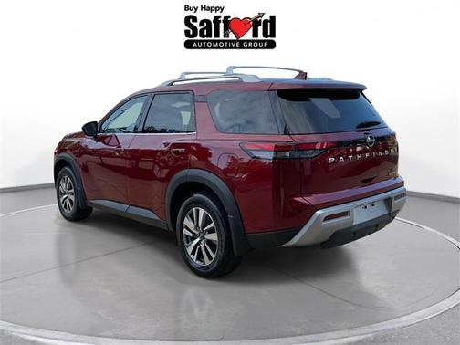 2023 Nissan Pathfinder SL 4WD
